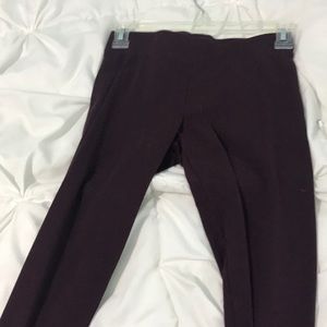 American Eagle burgundy leggings